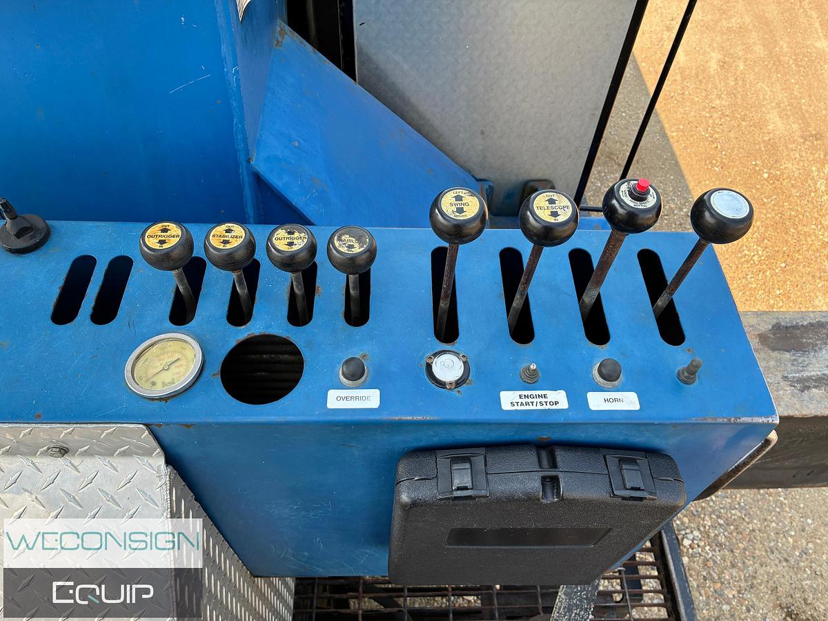 Used 2006 Kenworth T800 35T Picker Truck