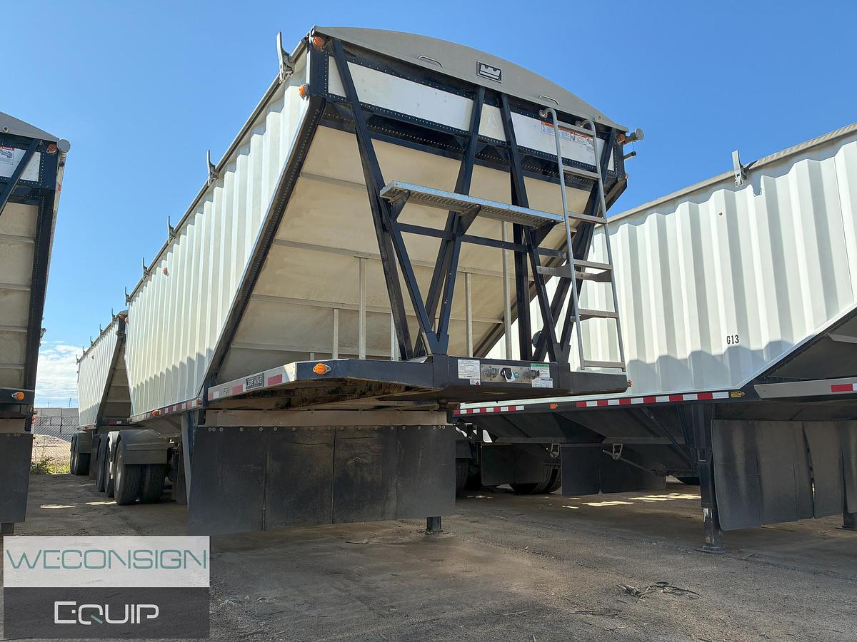 Used 2024 Lode King Super B Grain Trailer