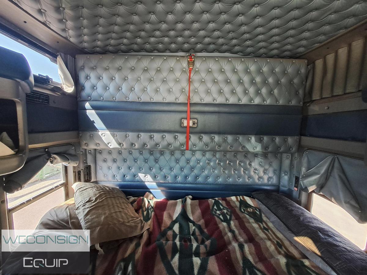 Used 2011 Kenworth T800