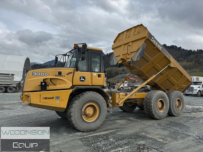 Used 2012 John Deere  300D