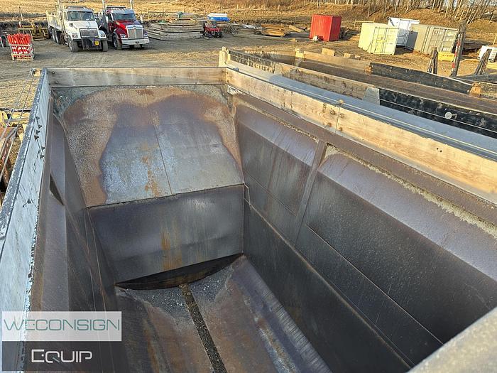 Used 2014 Midland MG38TC3000 Tridem Belly Dump