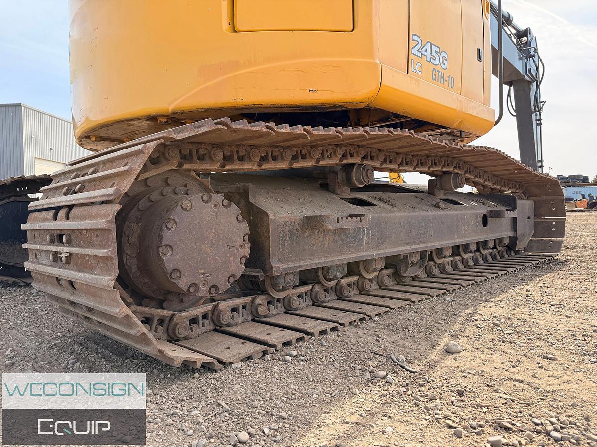 Used GTH-10 2015 John Deere 245G LC Excavator