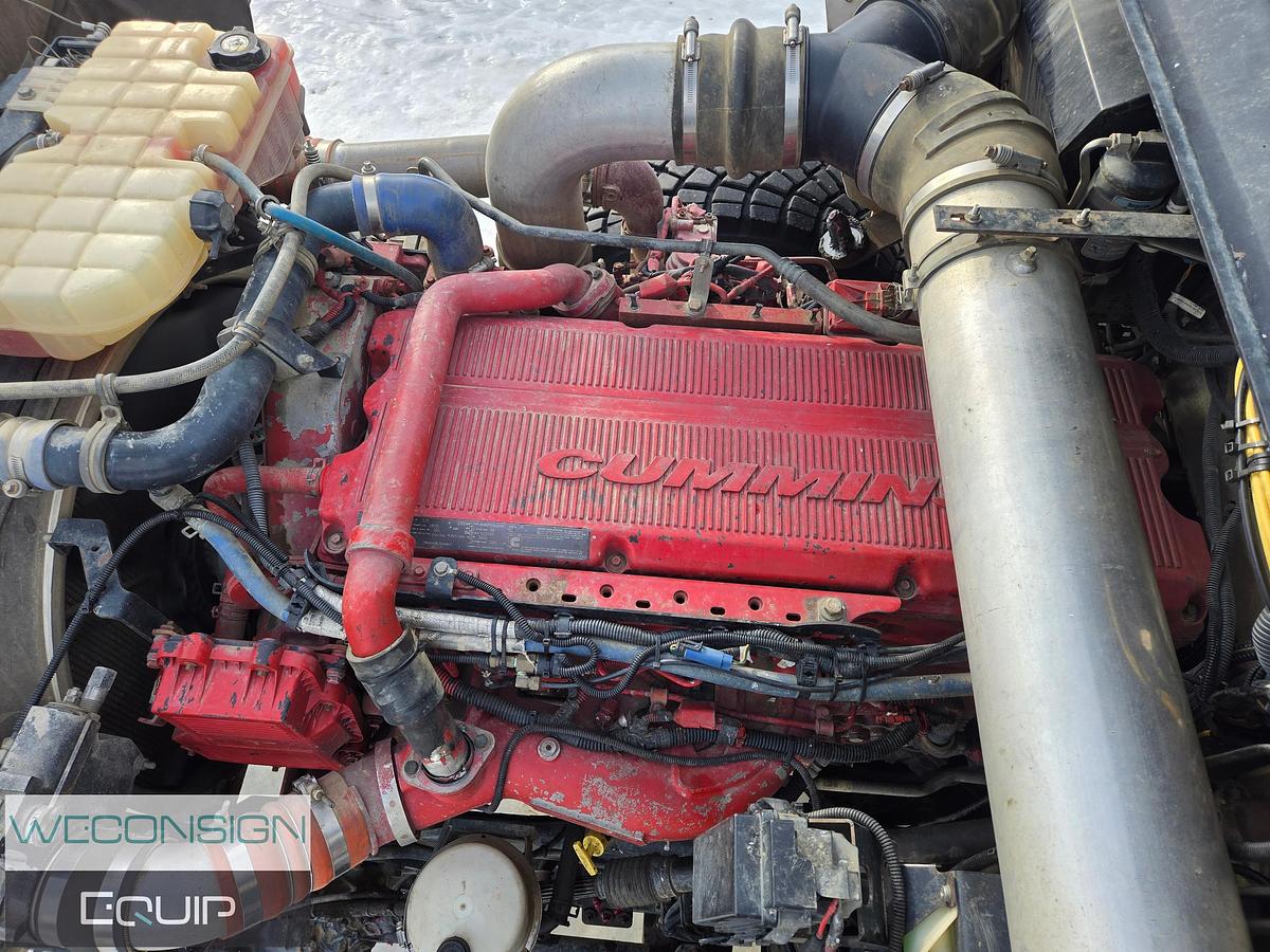 Used 2013 Kenworth T800 Winch Truck