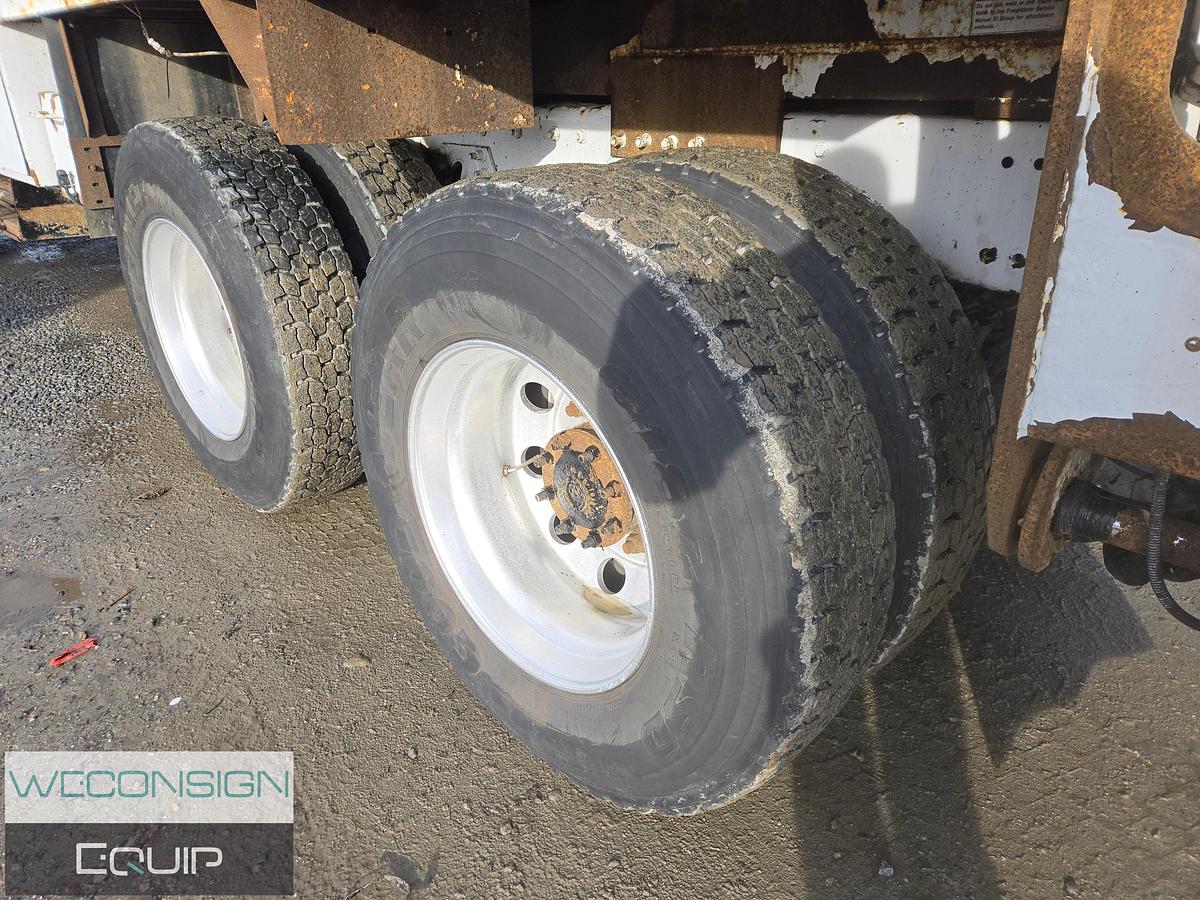 Used 2013 Freightliner 114SD TA Digger Truck