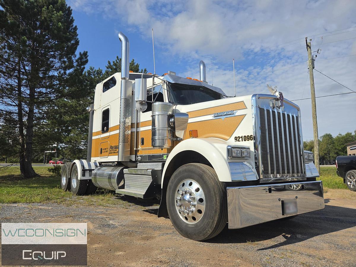 Used 2021 Kenworth W900B Sleeper Truck Tractor