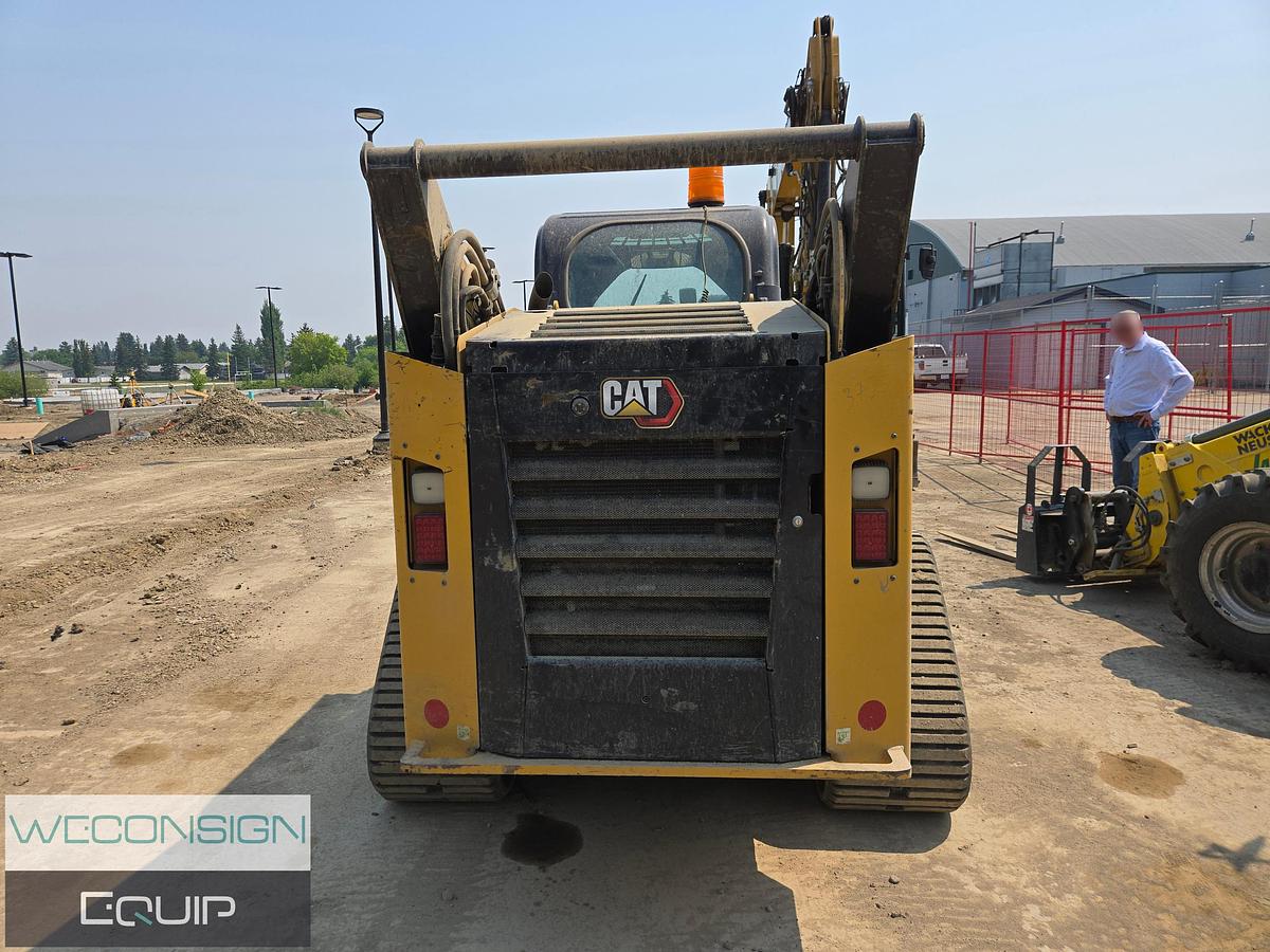 Used 2023 CAT 289D3 Compact Track Loader/ Skid-Steer