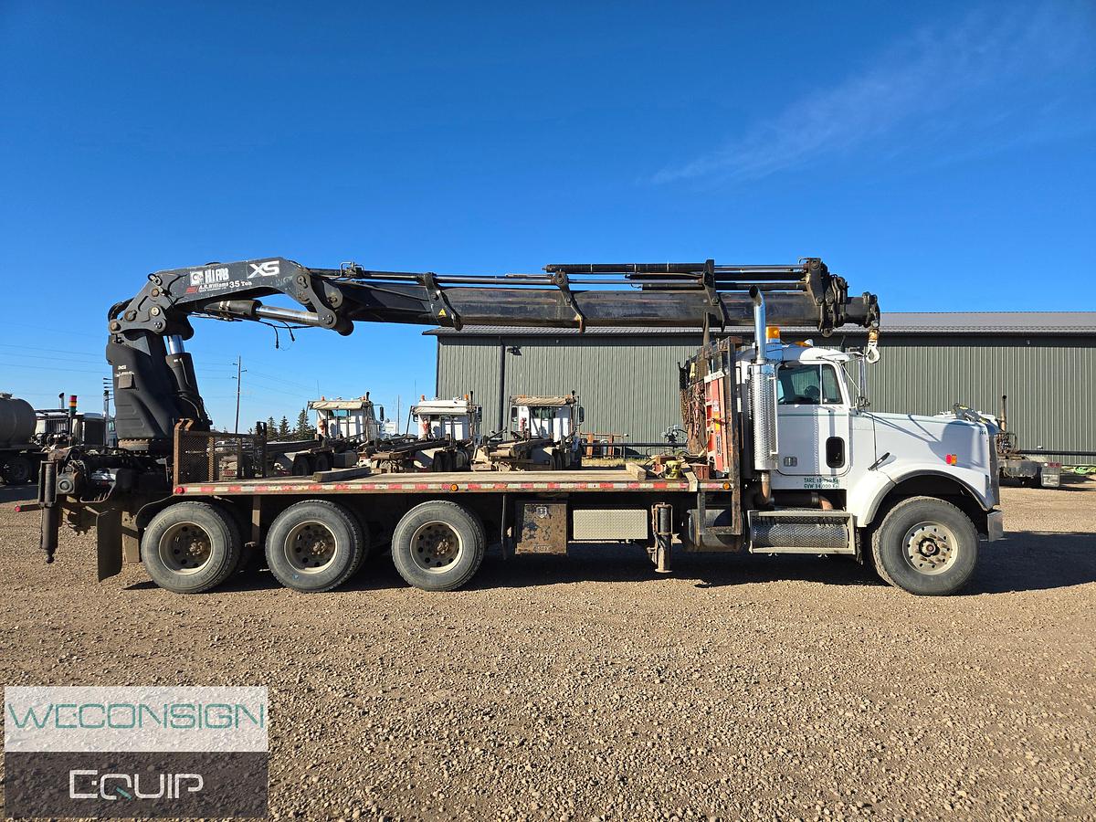 Used 2009 Freightliner FLD120SD Picker Truck