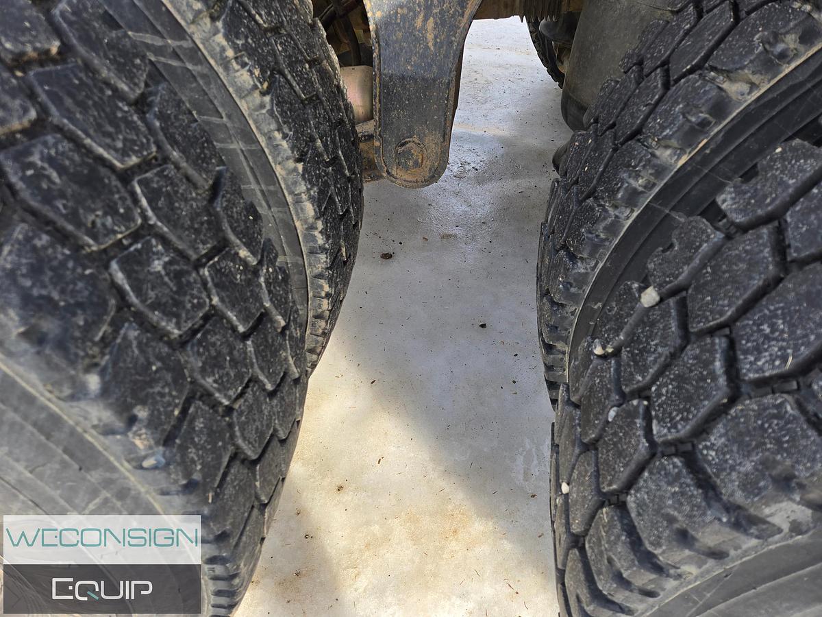 Used 2013 Kenworth T800 Winch Truck