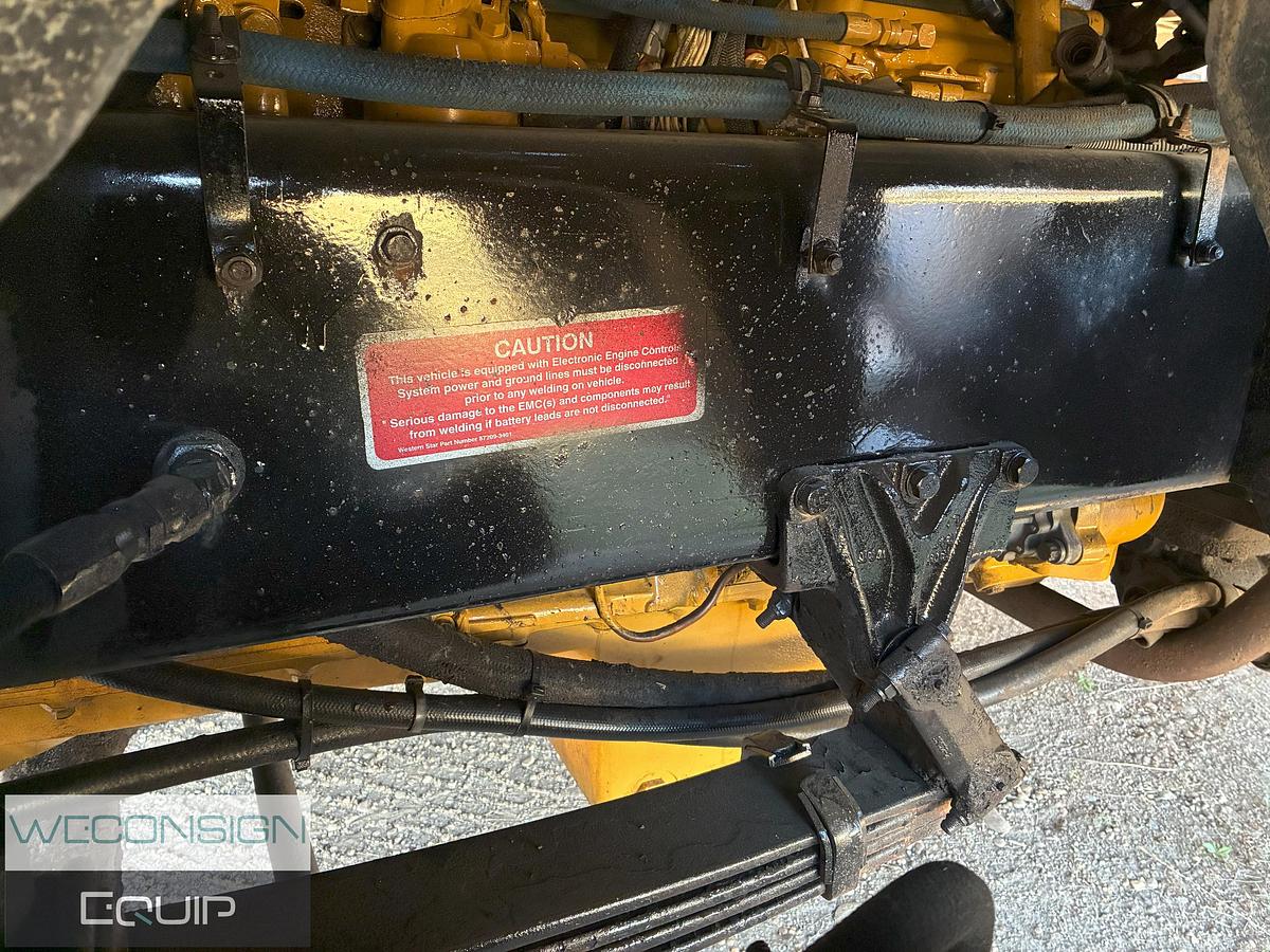 Used 1998 Western Star 4x6 Picker Truck