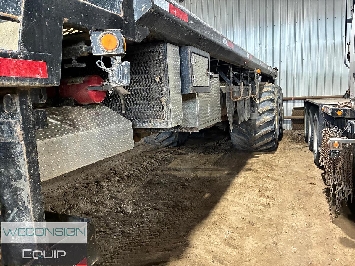 Used 2007 Western Star 6900XD 8x8 Bed Truck