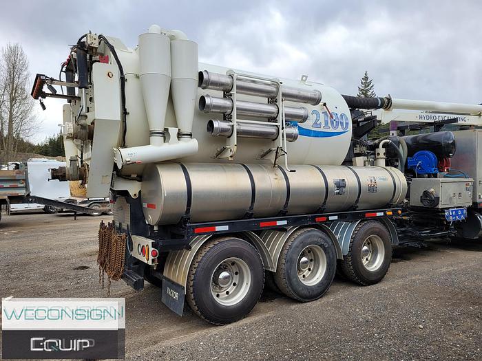 Used 2016 Kenworth T880 Hydro Excavator