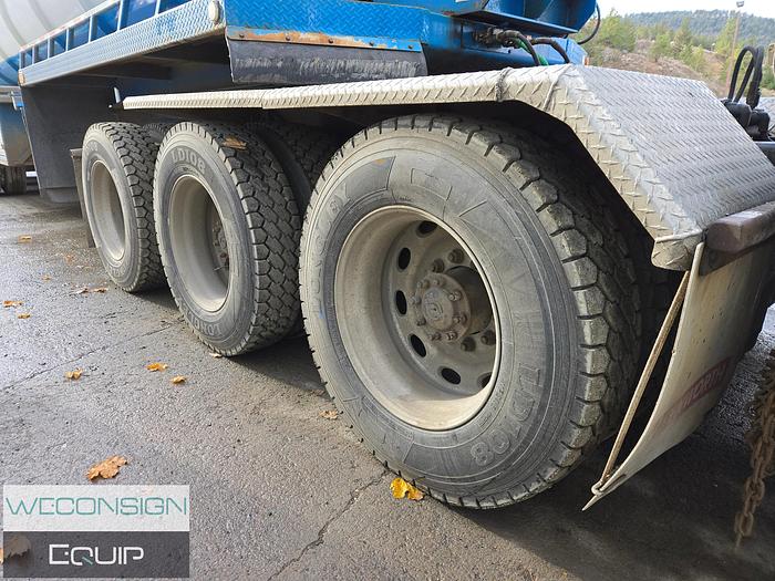 Used 2015 Kenworth T800 Tri Drive Code Semi Vac