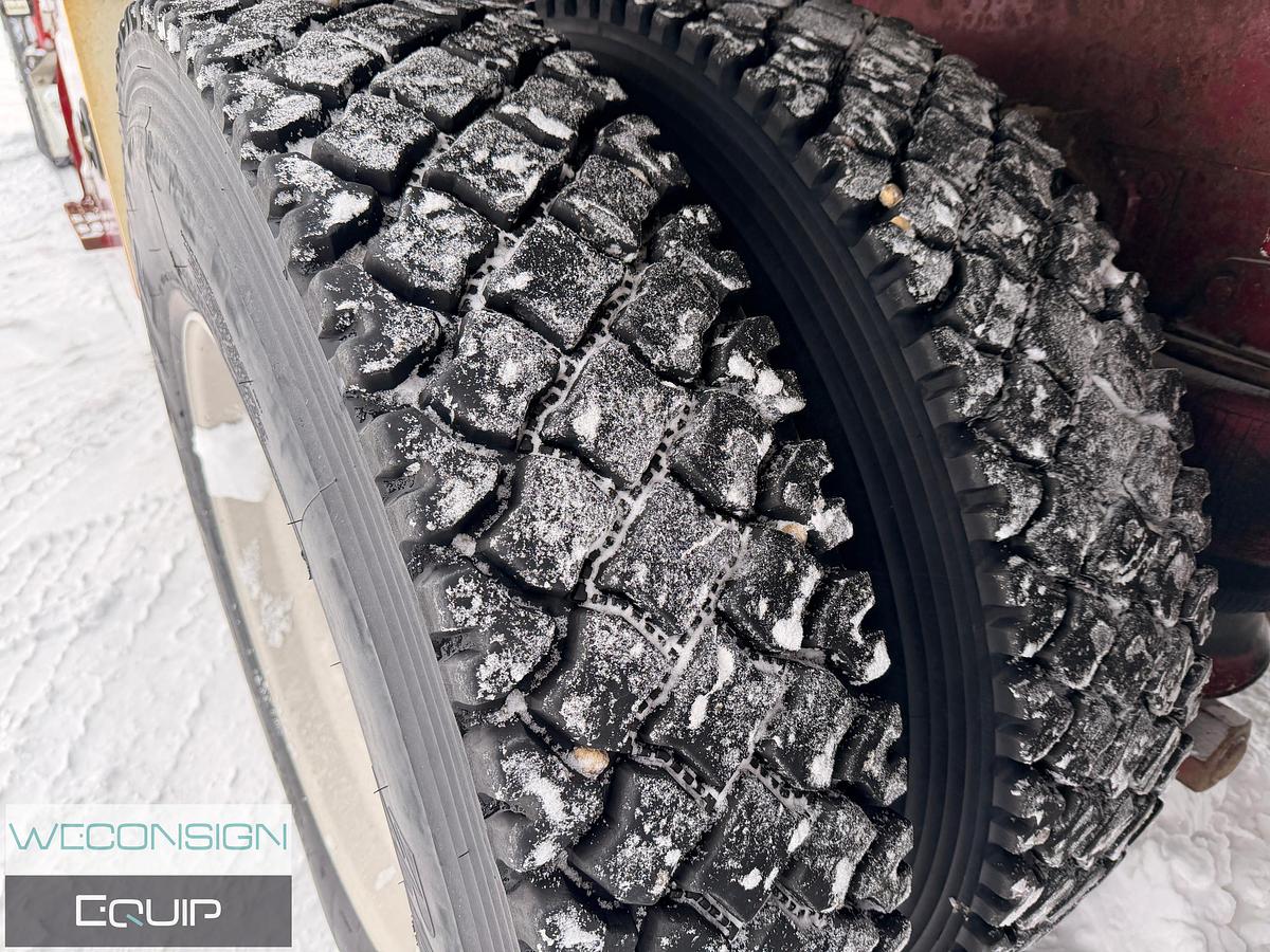 Used 2011 Kenworth T800 Tri Drive Texas Bed Truck