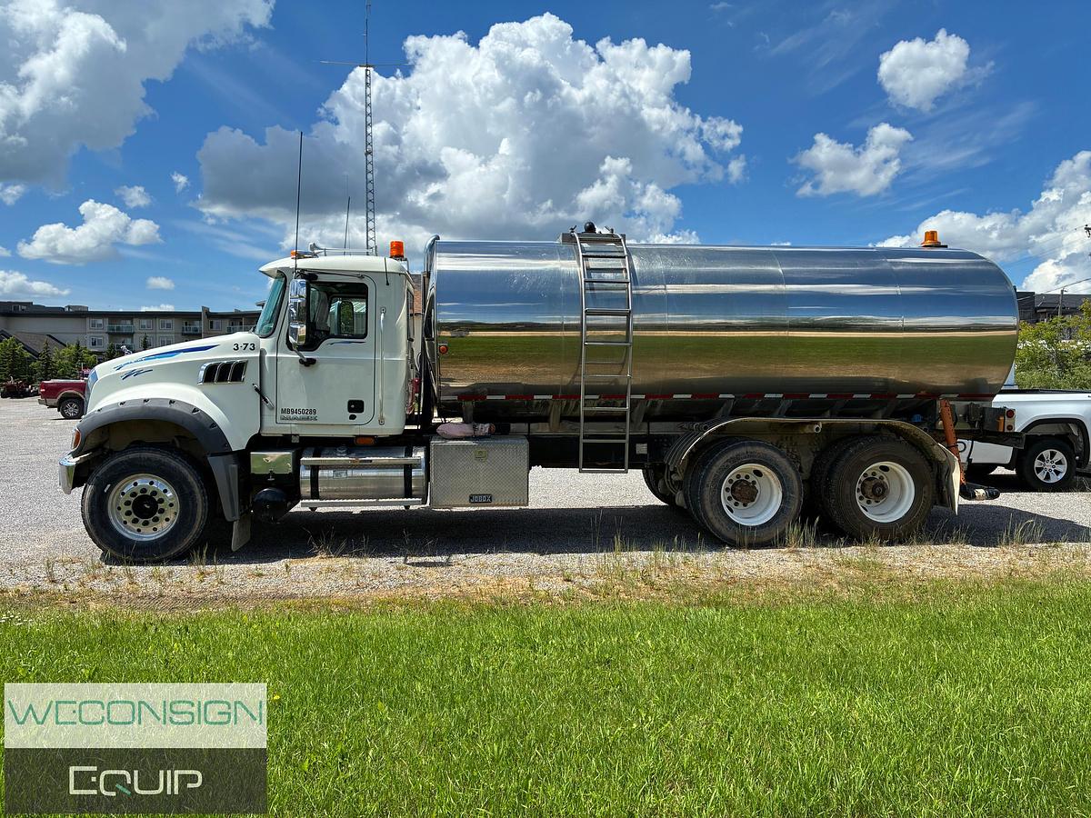 Used 2008 Mack GU713 Water Truck