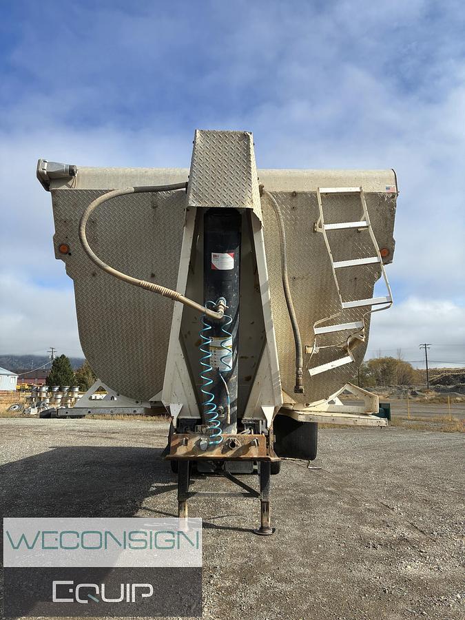 Used 2016 Midland MG37SK3400X End Dump