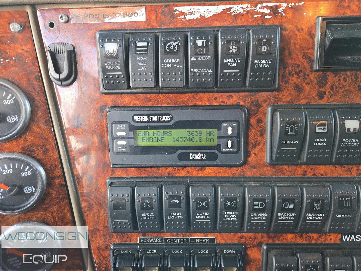 Used 2006 Western Star 4900SA Winch Truck