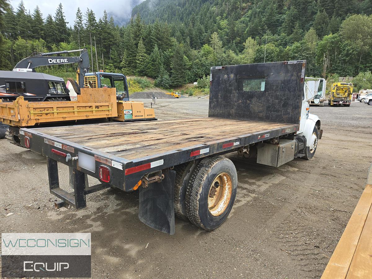 Used 2000 International 4700DT 466E Flat Deck Truck