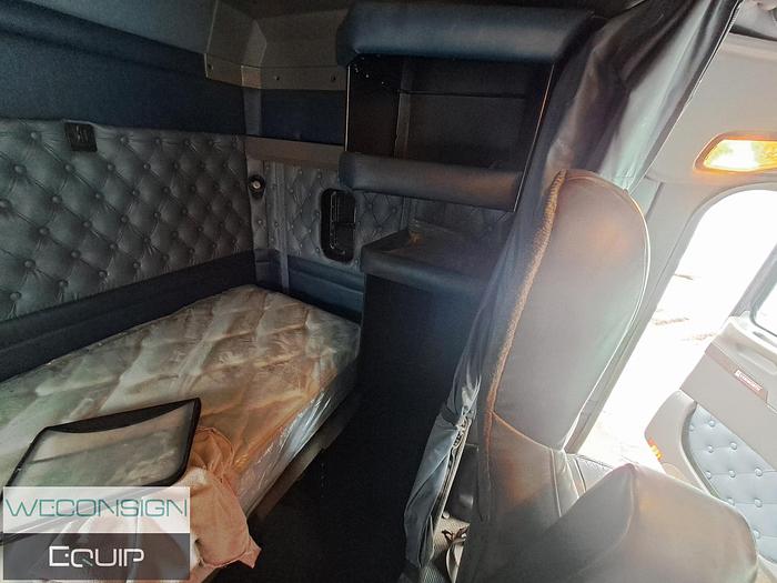 Used 2019 Kenworth T800 Heavy Haul Truck Tractor