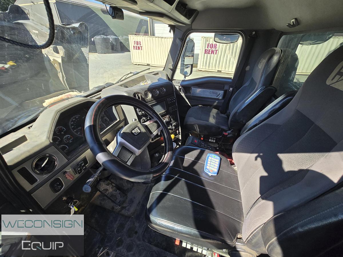 Used 2015 CAT Hydro Excavator