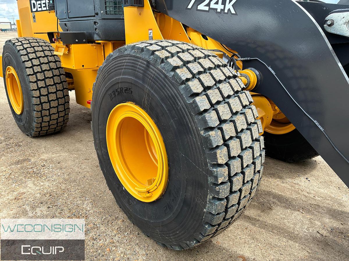 Used 2017 John Deere 724K Loader