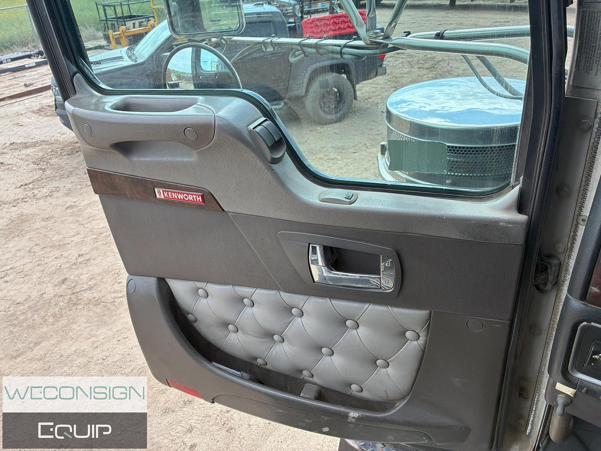 Used 2011 Kenworth C500 45 Ton Picker Truck