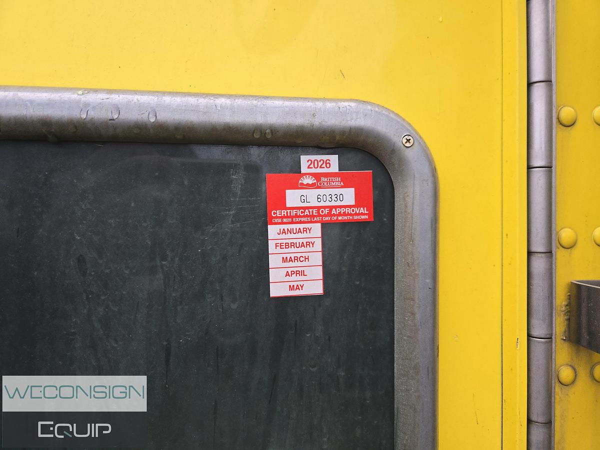 Used 2004 Kenworth T800B TA Dump Truck