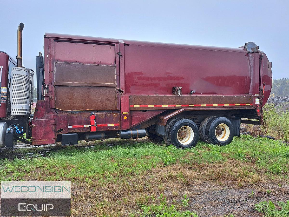 Used 2014 Freightliner M2 106 Sideload Refuse Unit