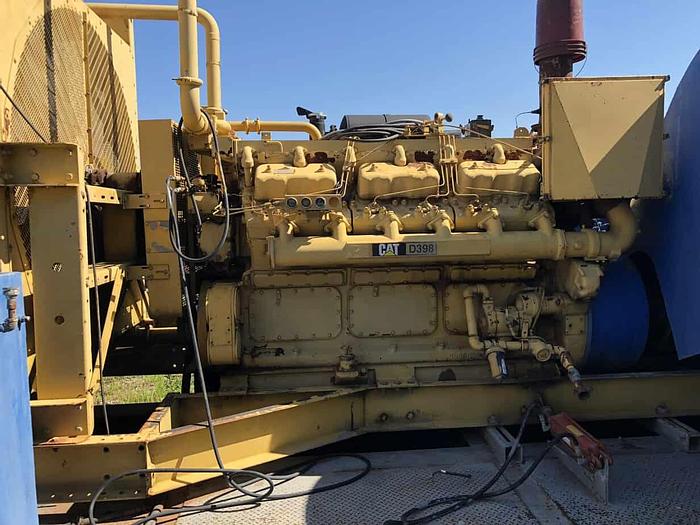 Used PZ-9 Gardner Denver 1000 HP Mud Pump powered by D-398B CAT Power Unit