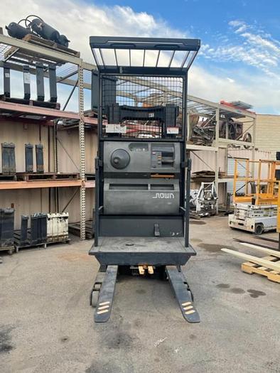 Used Crown SP3505-30 Order Picker