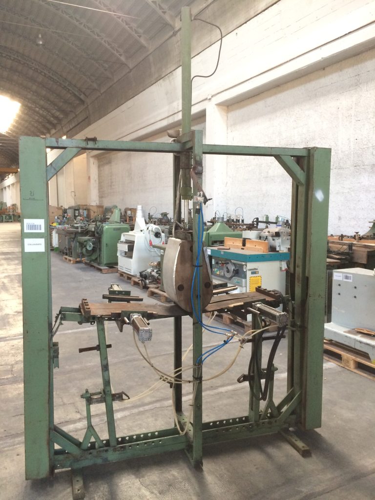 Usato Pressa snervatrice per legno massiccio 124×30