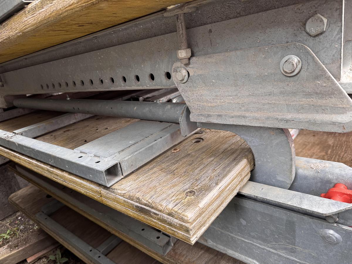 Used PERI Folding plattform FB 180 / Faltbühne FB 180