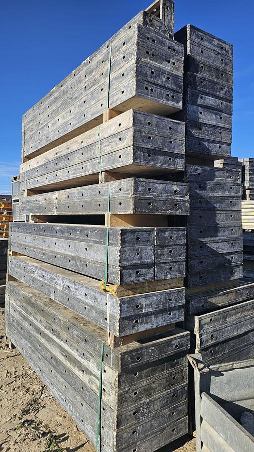 Used HÜNNEBECK Rasto wall formwork