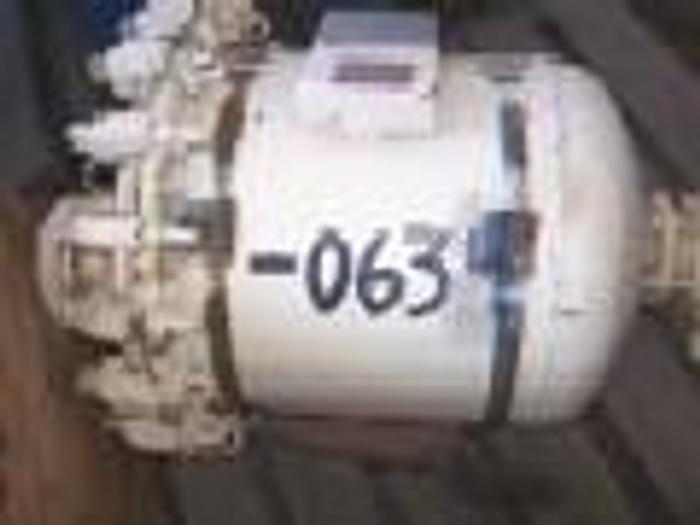 Used Pfaudler 30 gallon #9115 glass lined vacuum receiver