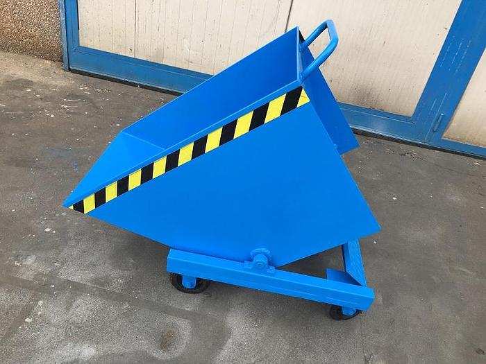 Usato CONTENITORE RIBALTABILE CON RUOTE PER TRUCIOLI