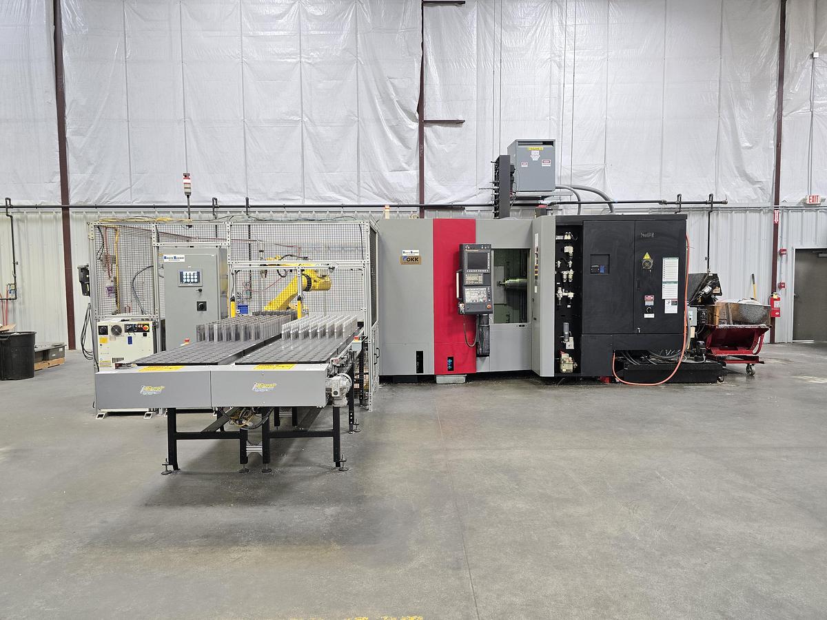 Used 2016 OKK HMC400 4-Axis CNC Horizontal Machining Center with Integrated FANUC 6-Axis Robotic Loading Cell