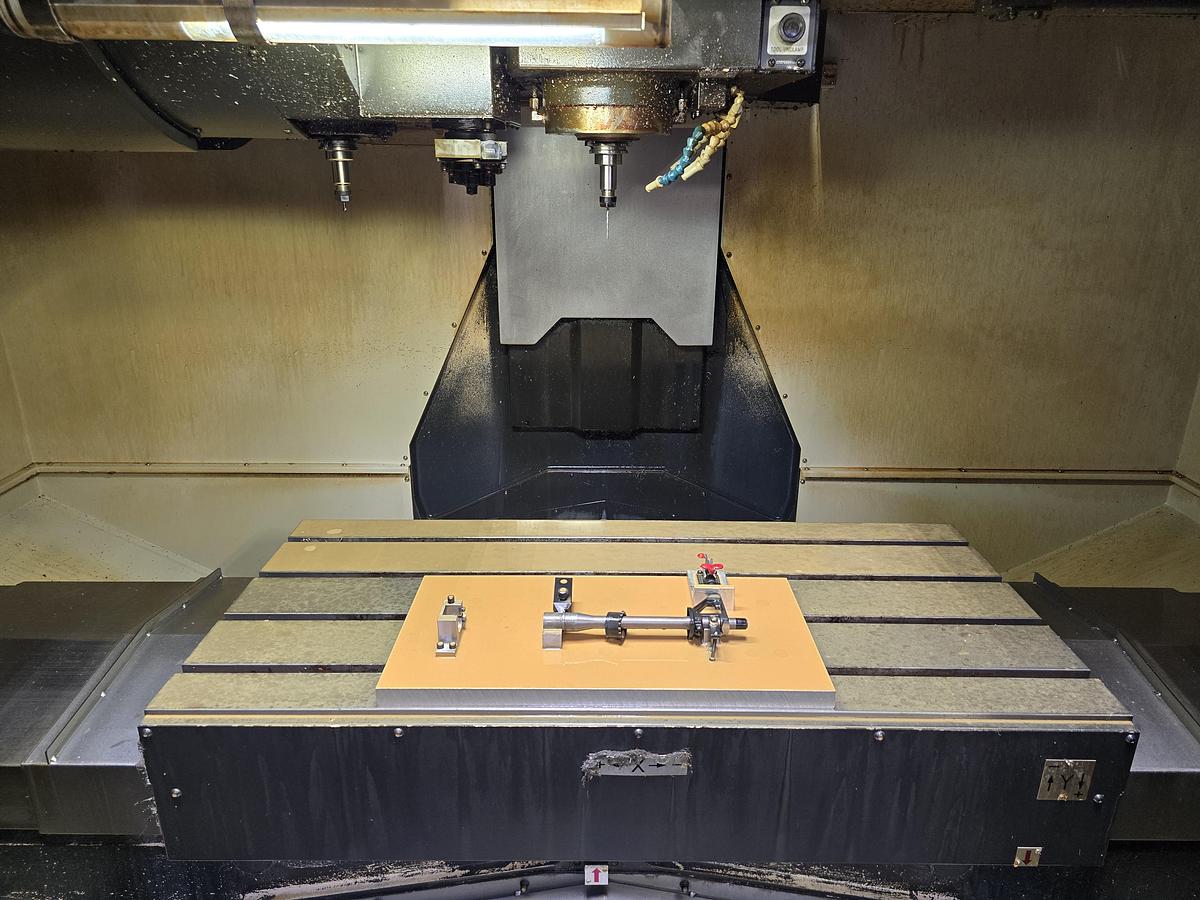 Used 2012 Doosan DNM500 CNC Vertical Machining Center