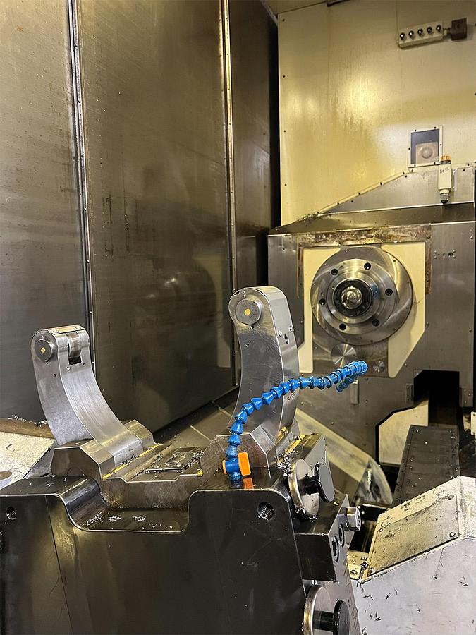 Used 2004 Mazak Integrex E-650HS Long Bed 5-Axis CNC Turning Center with Y-Axis Milling