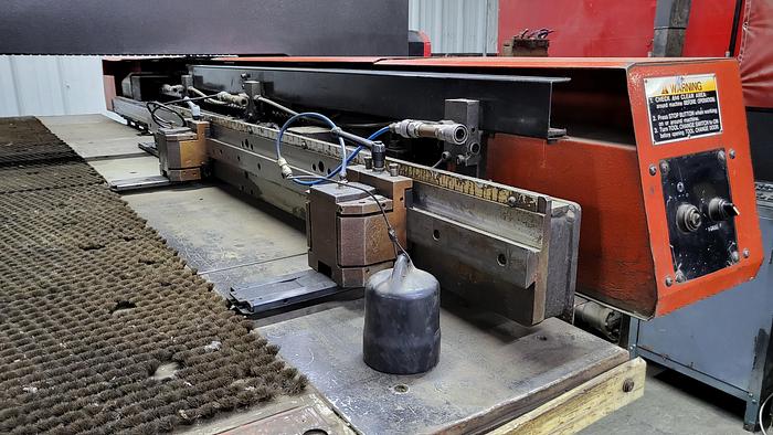 Used 2001 Amada VIPROS-357 QUEEN 33-Ton CNC Punch Press