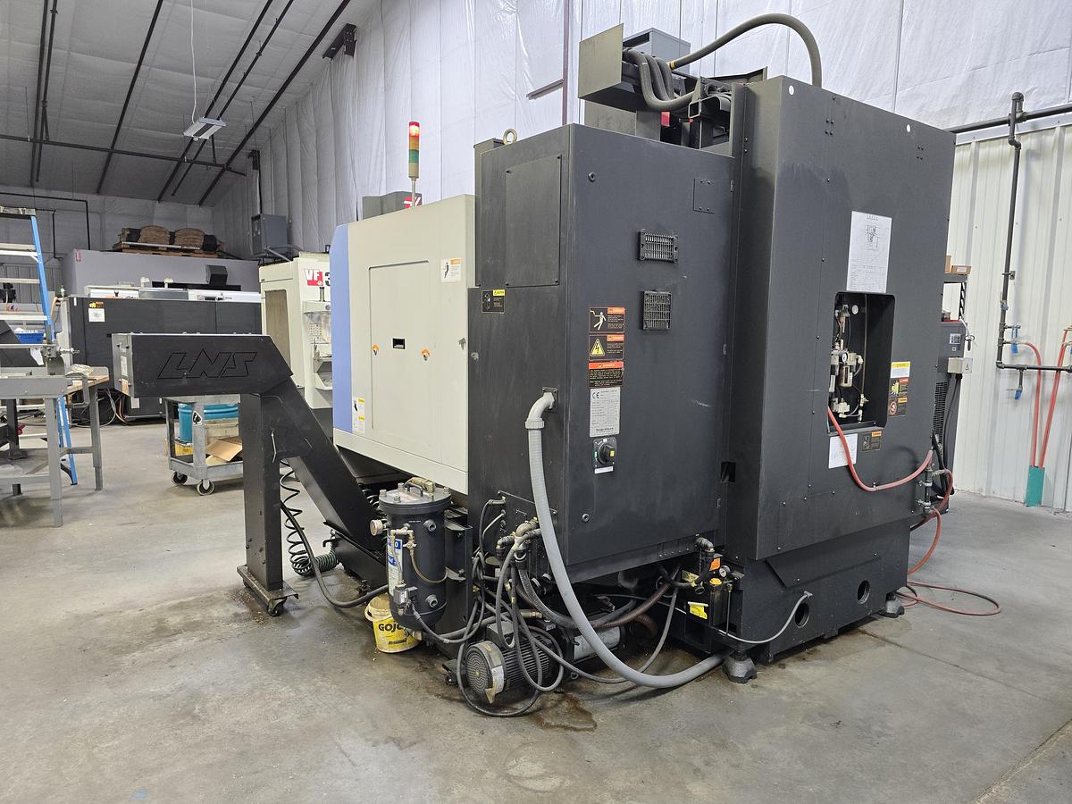 Used 2012 Doosan DNM500 CNC Vertical Machining Center