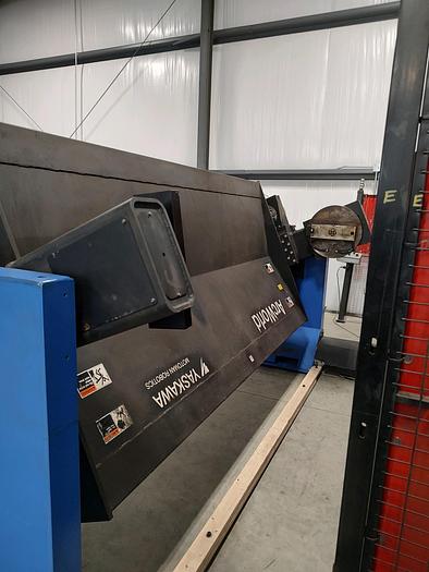 Used Yaskawa Motoman ArcWorld MRM2-750-M3XSL Dual Robotic Welding Cell