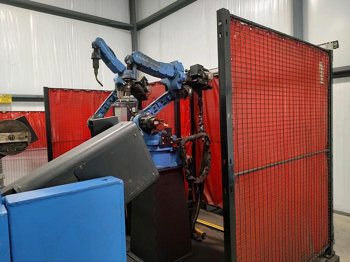Used Yaskawa Motoman ArcWorld MRM2-750-M3XSL Dual Robotic Welding Cell