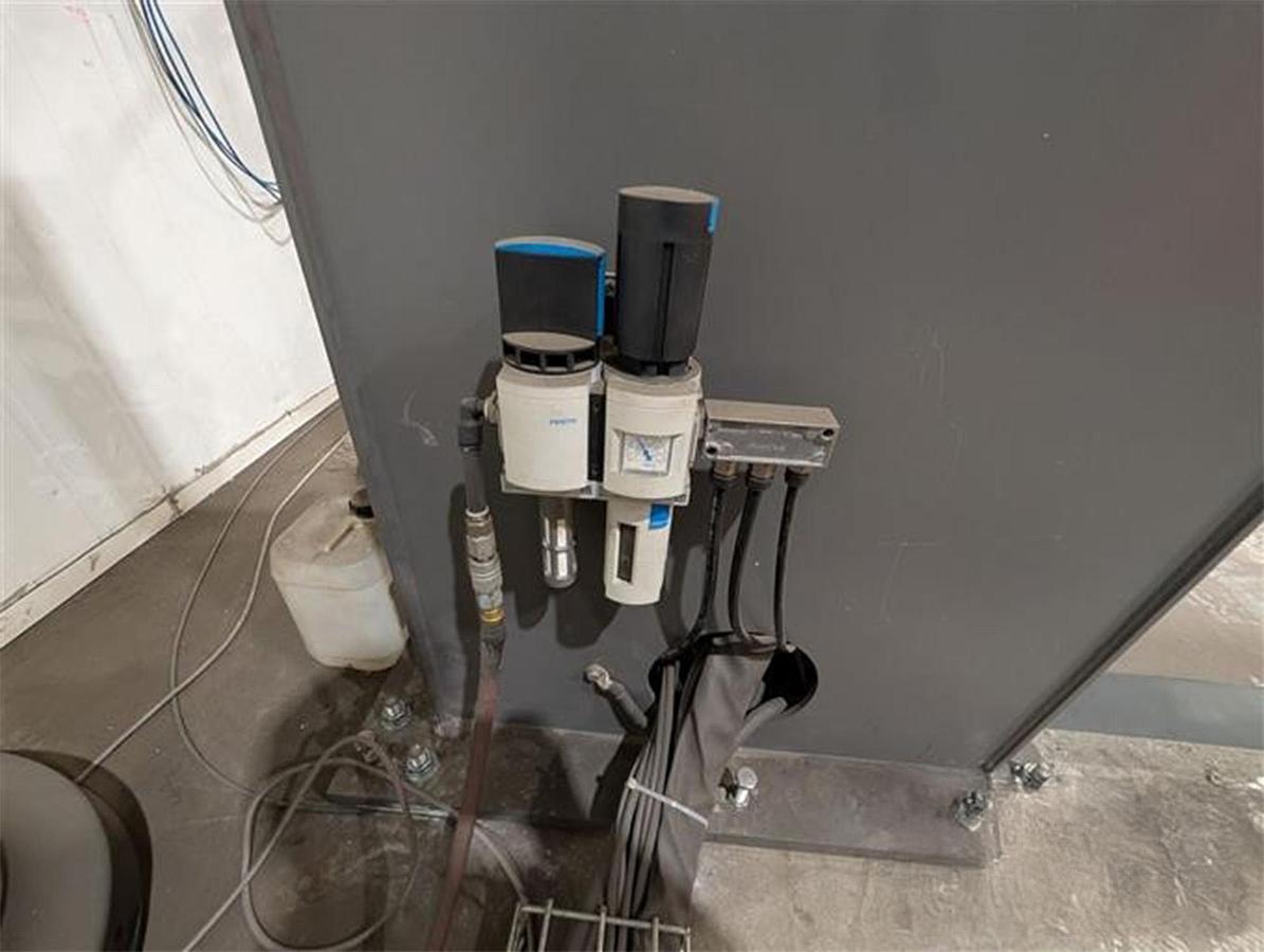 Used 2021 Cloos CS-30 10-Axis CNC Robotic Welding Cell