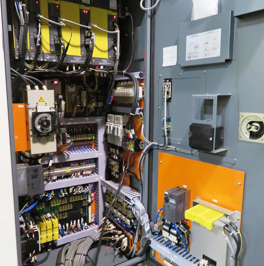 Used 2008 Kitamura MYCENTER 2XiF CNC Vertical Machining Center