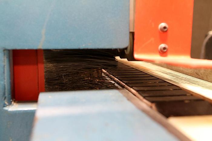 Used Unique Shape and Sand 330 with Doucet Return Conveyor