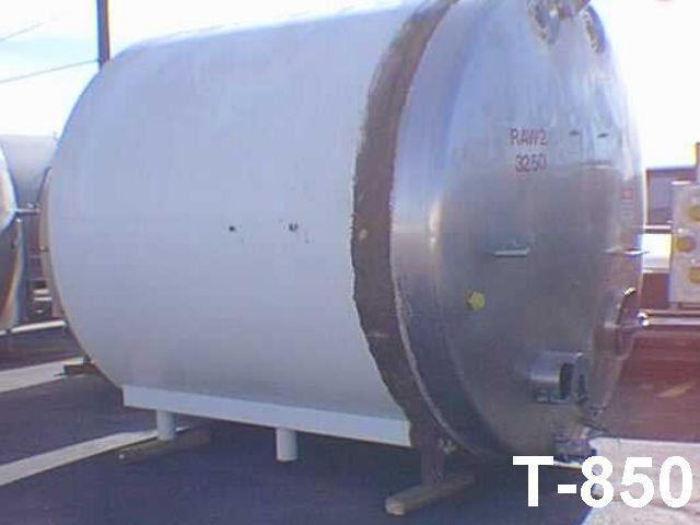 Refurbished 3000 GALLON STORAGE TANK.  MUELLER MODEL SH SERIAL SH-11716