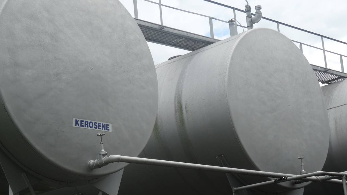 Used Above Ground Fuel Storage Tanks 20,000 Gallon Highland for Sa...