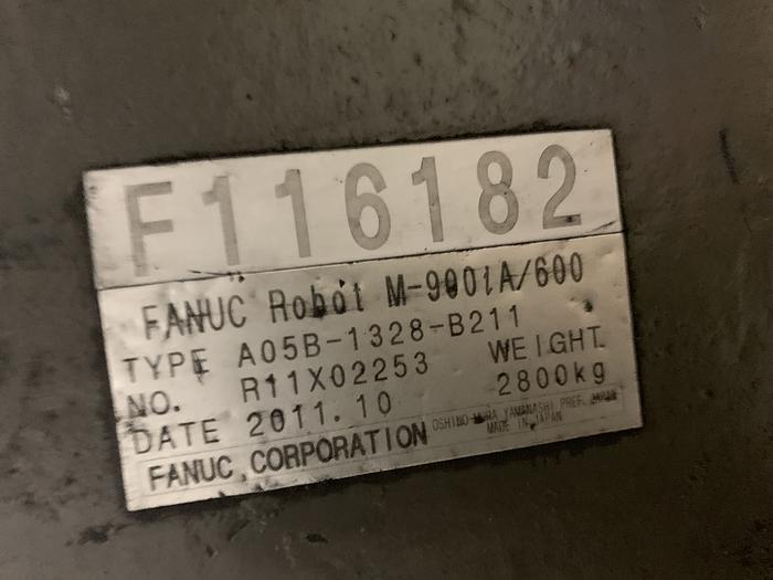 Used FANUC M900iA/600 6 AXIS ROBOT WITH R30iA CONTROL