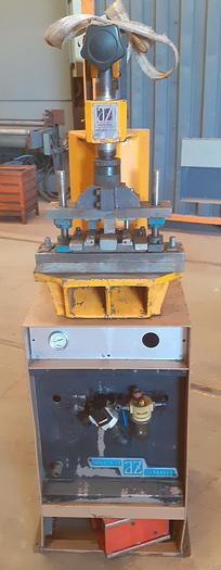 Usado Prensa de alumínio INDUSTRIAS AZ