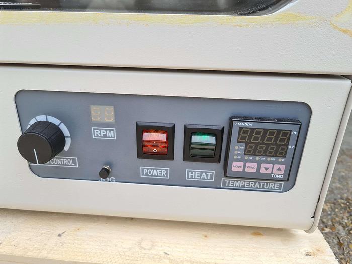 Used Affymetrix GeneChip System 3000