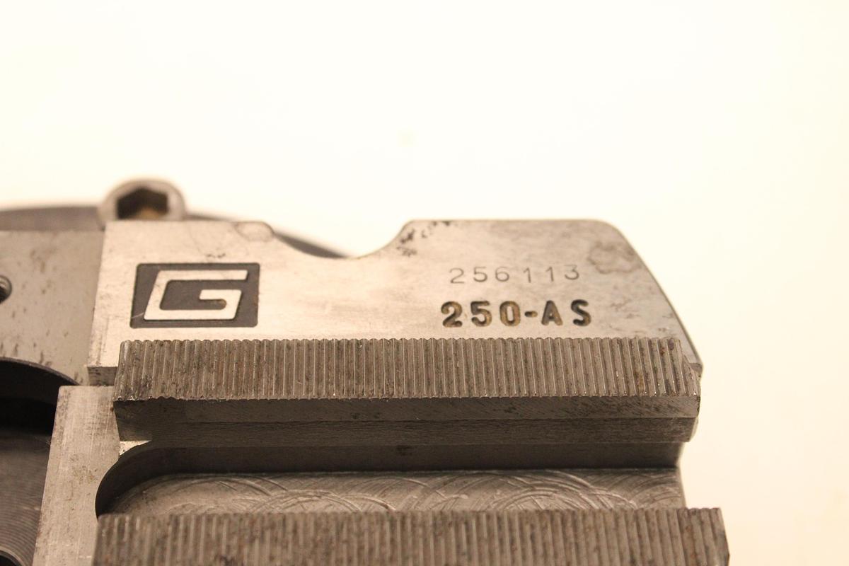 Usado Plato 2 Garras Galvez 250 AS para Torno